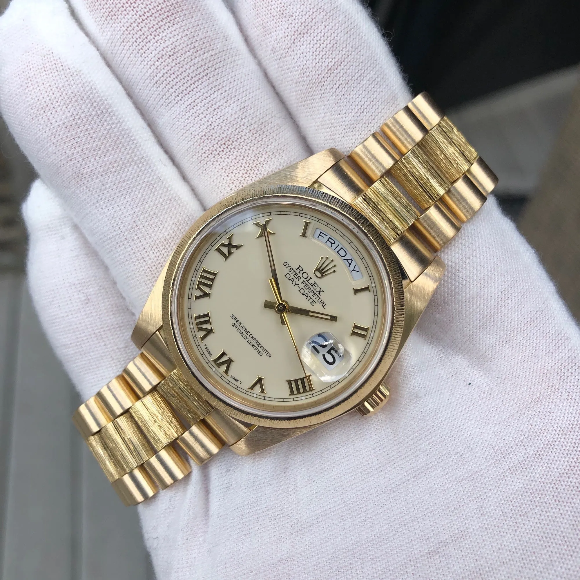 1983 Rolex President 18078 Bark Day Date 18K Yellow Gold Cal. 3055 Roman Ivory Wristwatch Box Papers